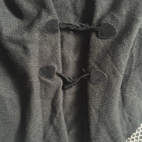 Black and Ivory Shawl Sweater - Picture 3 of 5